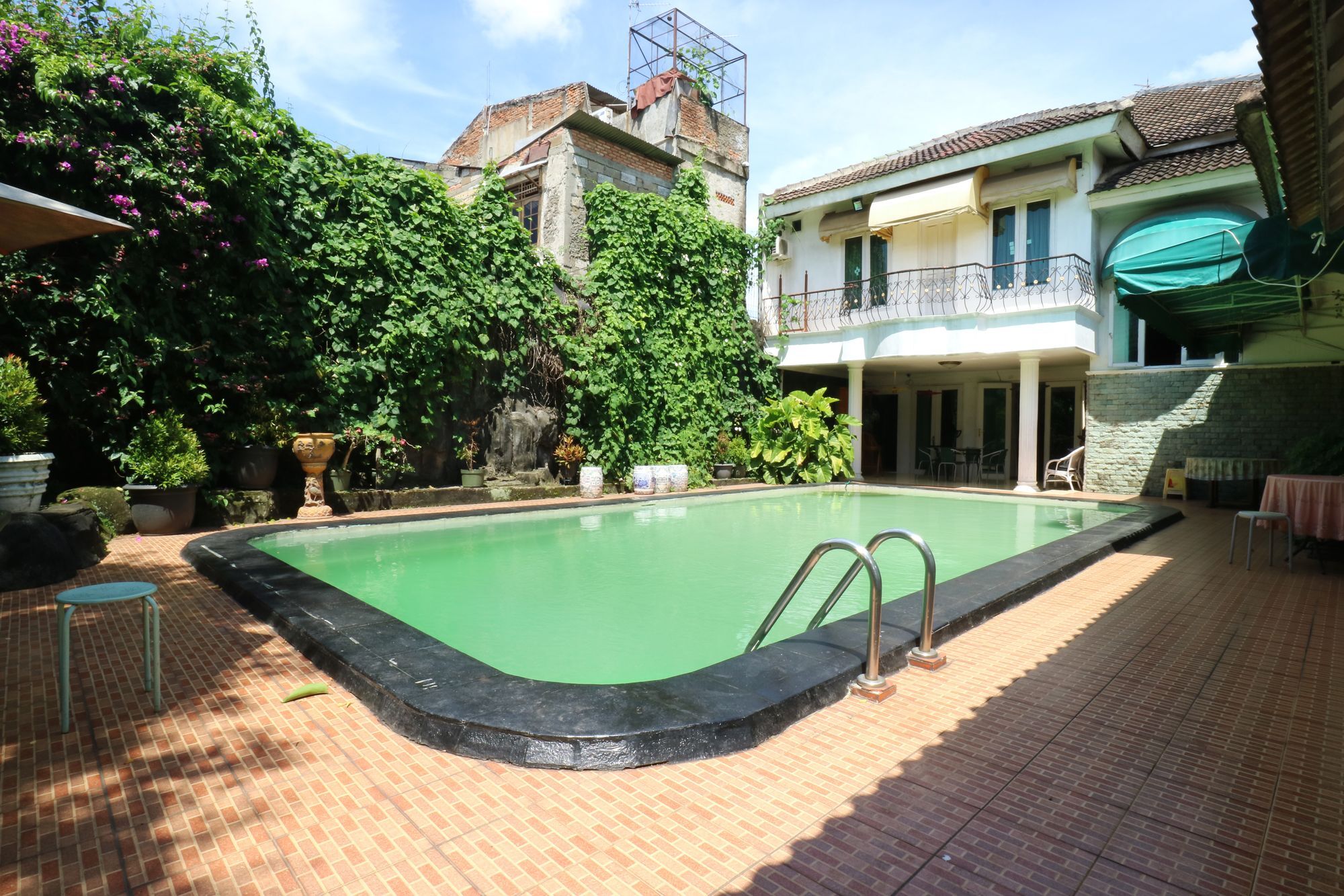 วิลลา ศรีมางันตี Hotel จาการ์ตา ภายนอก รูปภาพ