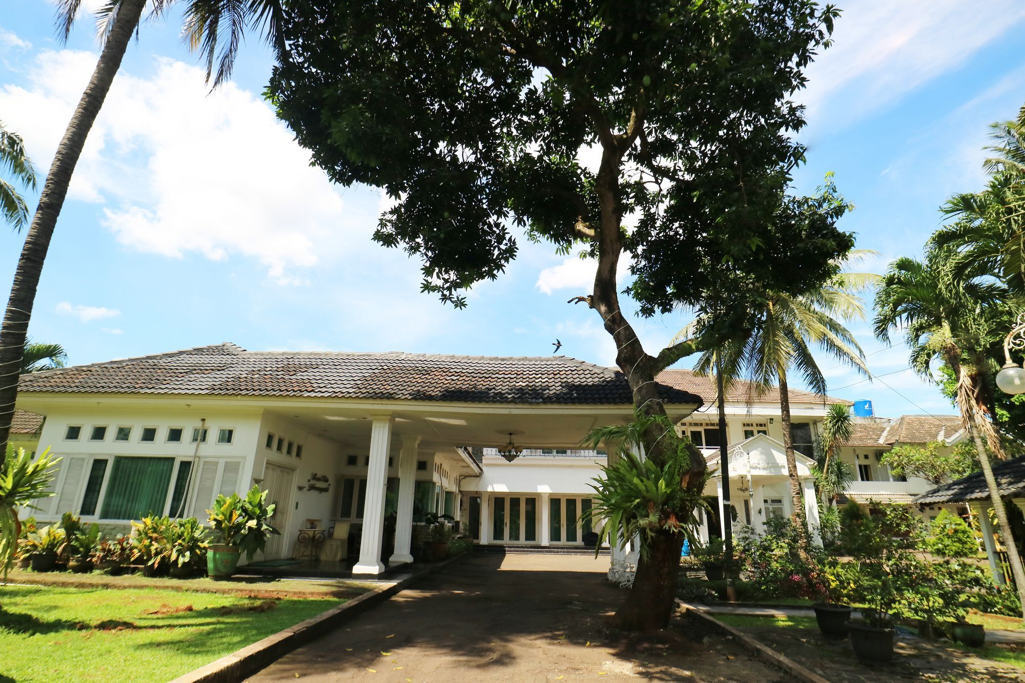 วิลลา ศรีมางันตี Hotel จาการ์ตา ภายนอก รูปภาพ