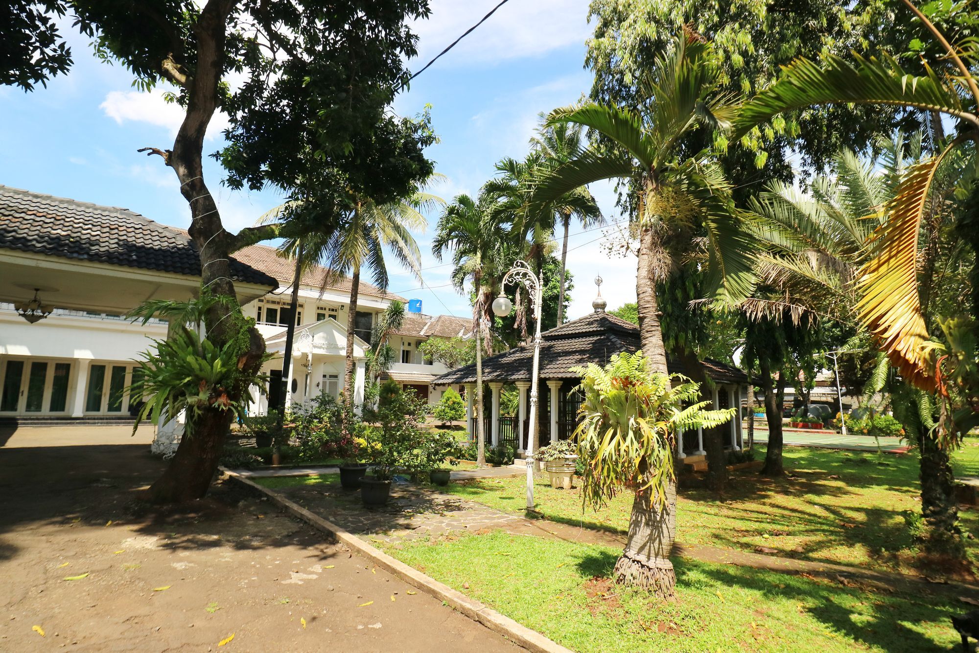 วิลลา ศรีมางันตี Hotel จาการ์ตา ภายนอก รูปภาพ